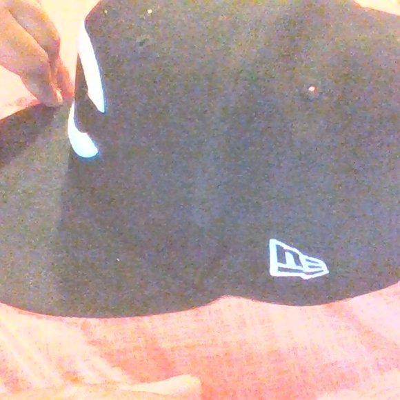 Hat - Picture 4 of 5